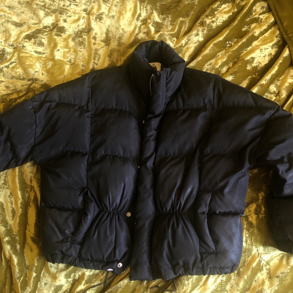 UNIF UO Cropped Black Puffer